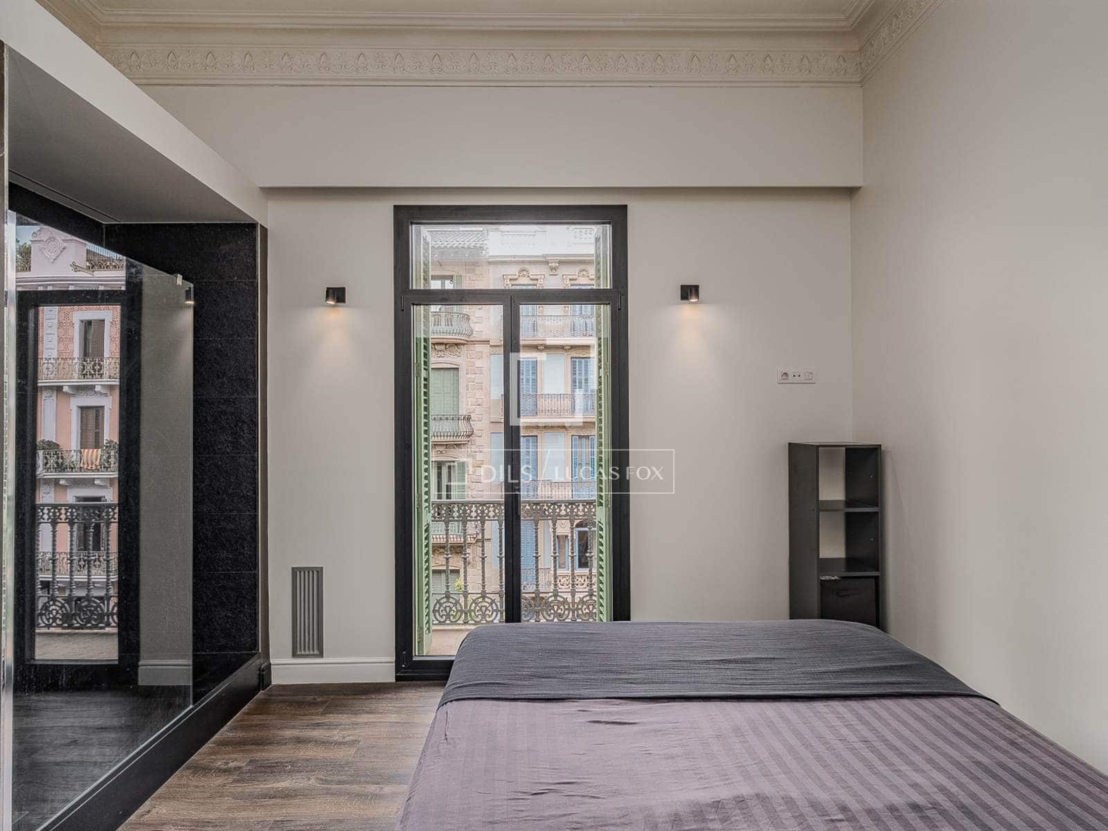 3 bedroom Apartment for sale in Barcelona city - € 1,590,000 (Ref: 9622887)