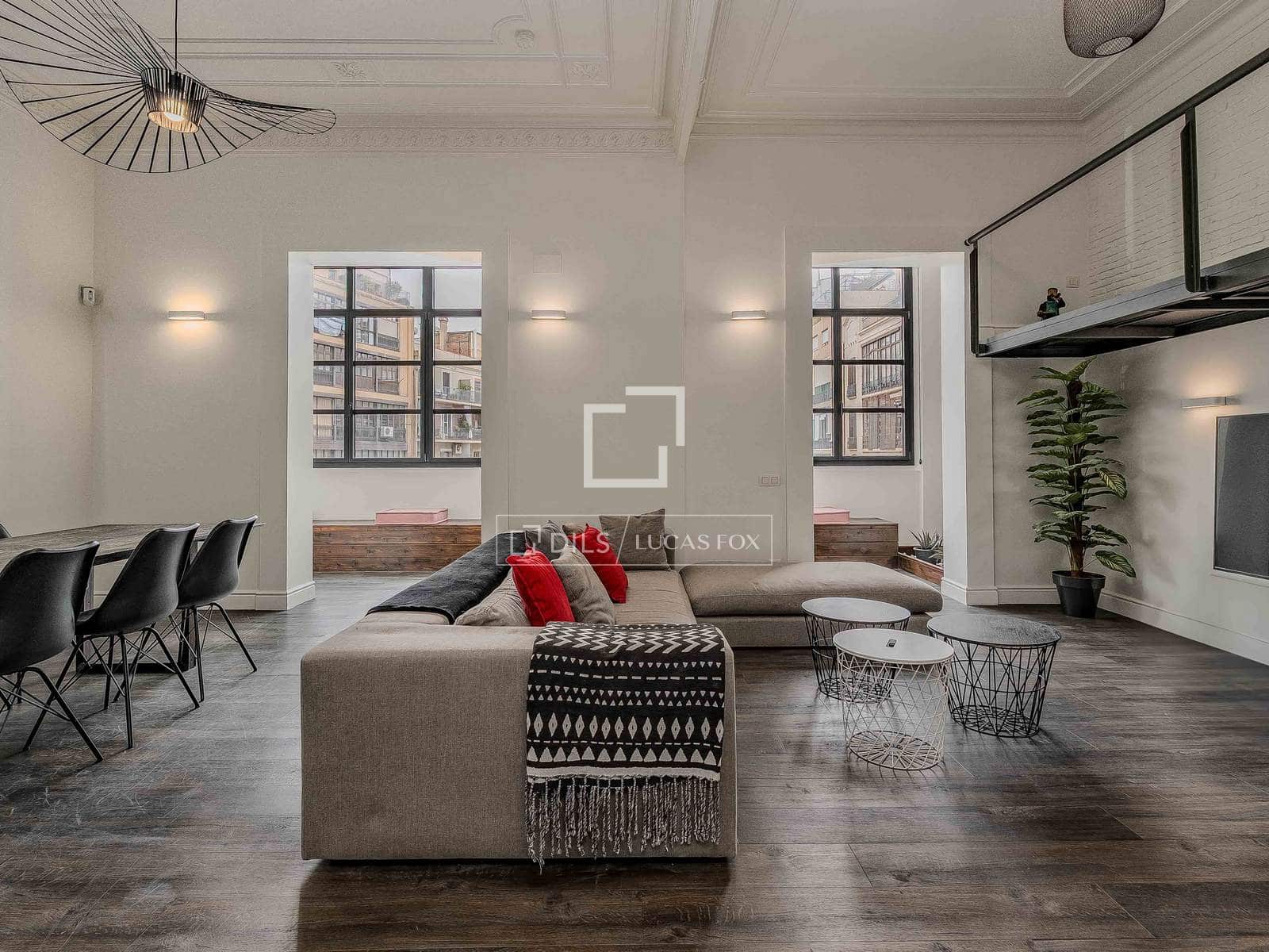 3 bedroom Apartment for sale in Barcelona city - € 1,590,000 (Ref: 9622887)