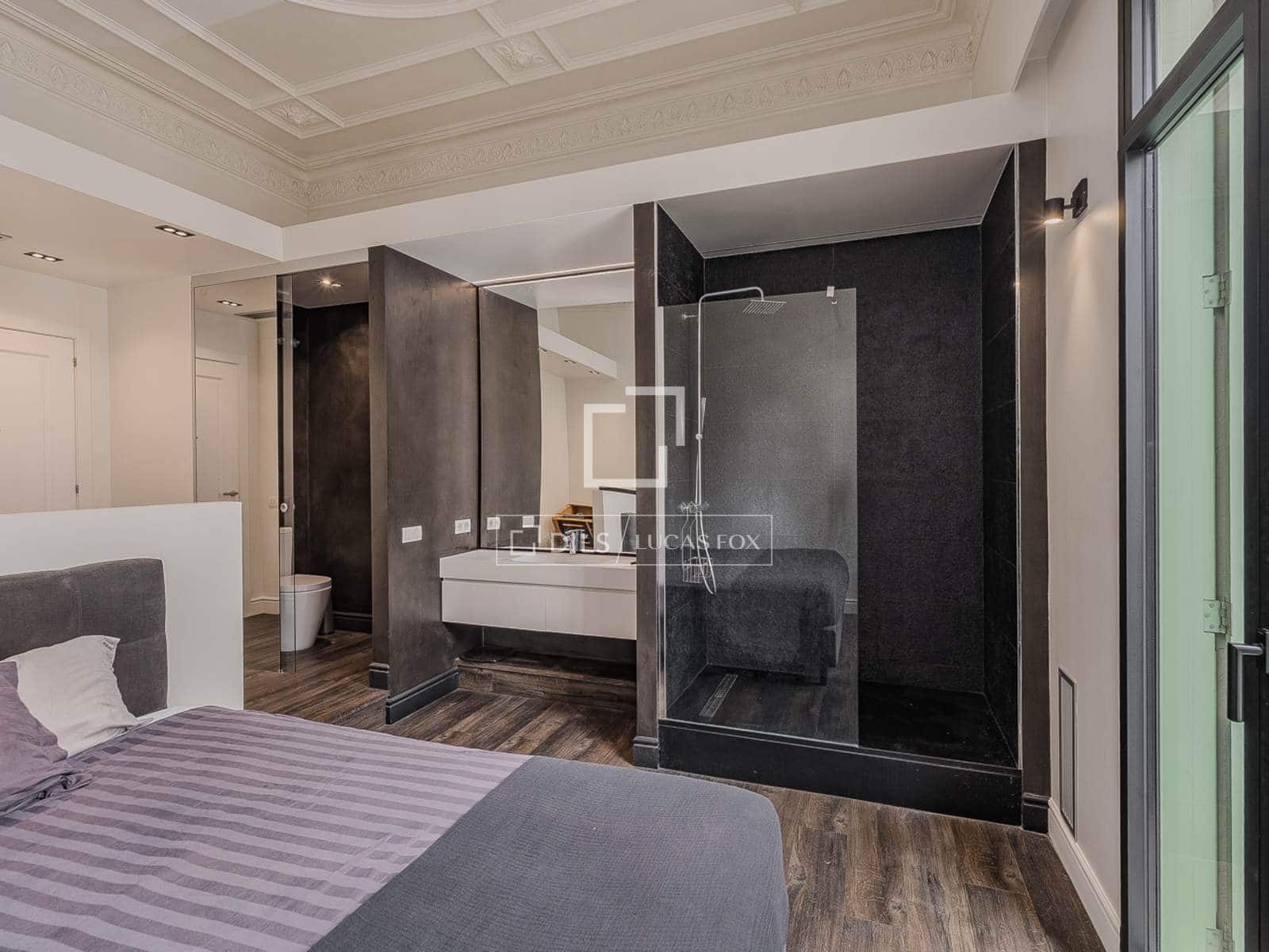 3 bedroom Apartment for sale in Barcelona city - € 1,590,000 (Ref: 9622887)