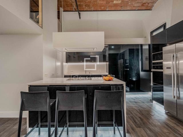 3 bedroom Apartment for sale in Barcelona city - € 1,590,000 (Ref: 9622887)