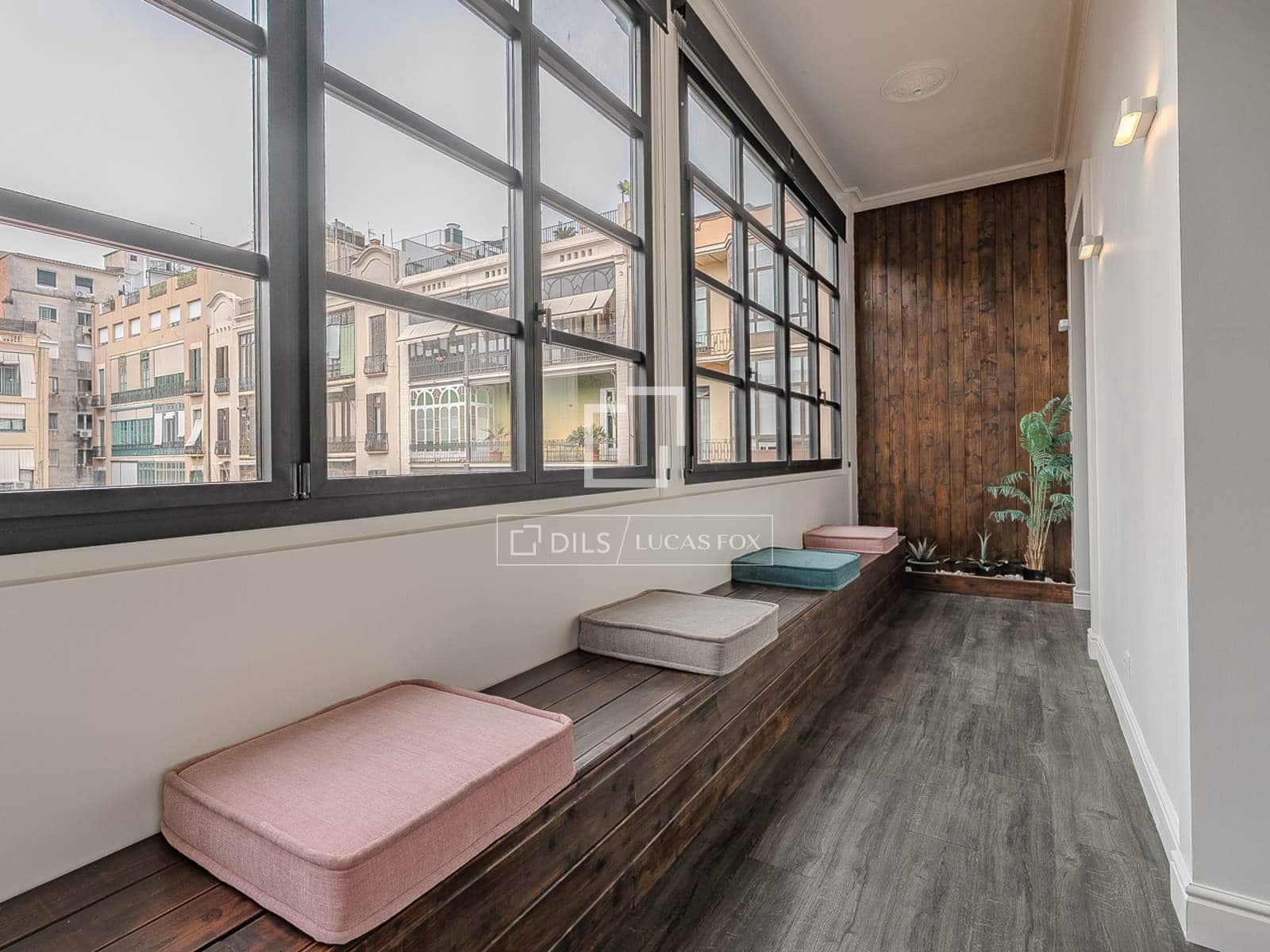 3 bedroom Apartment for sale in Barcelona city - € 1,590,000 (Ref: 9622887)