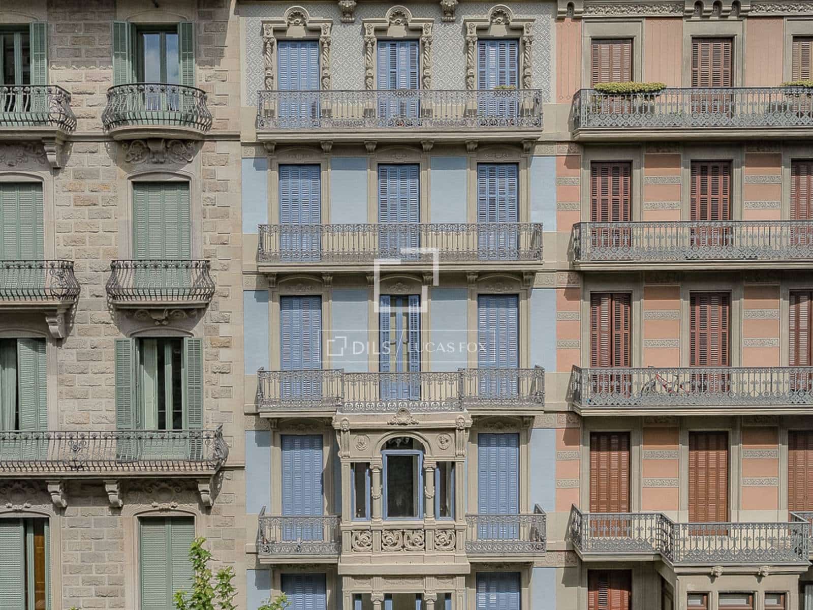 3 bedroom Apartment for sale in Barcelona city - € 1,590,000 (Ref: 9622887)