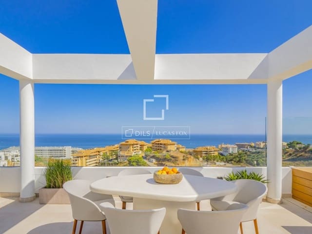 4 makuuhuone Huvila myytävänä paikassa Fuengirola mukana uima-altaan 
autotalli - 1 500 000 € (Ref: 9622892)