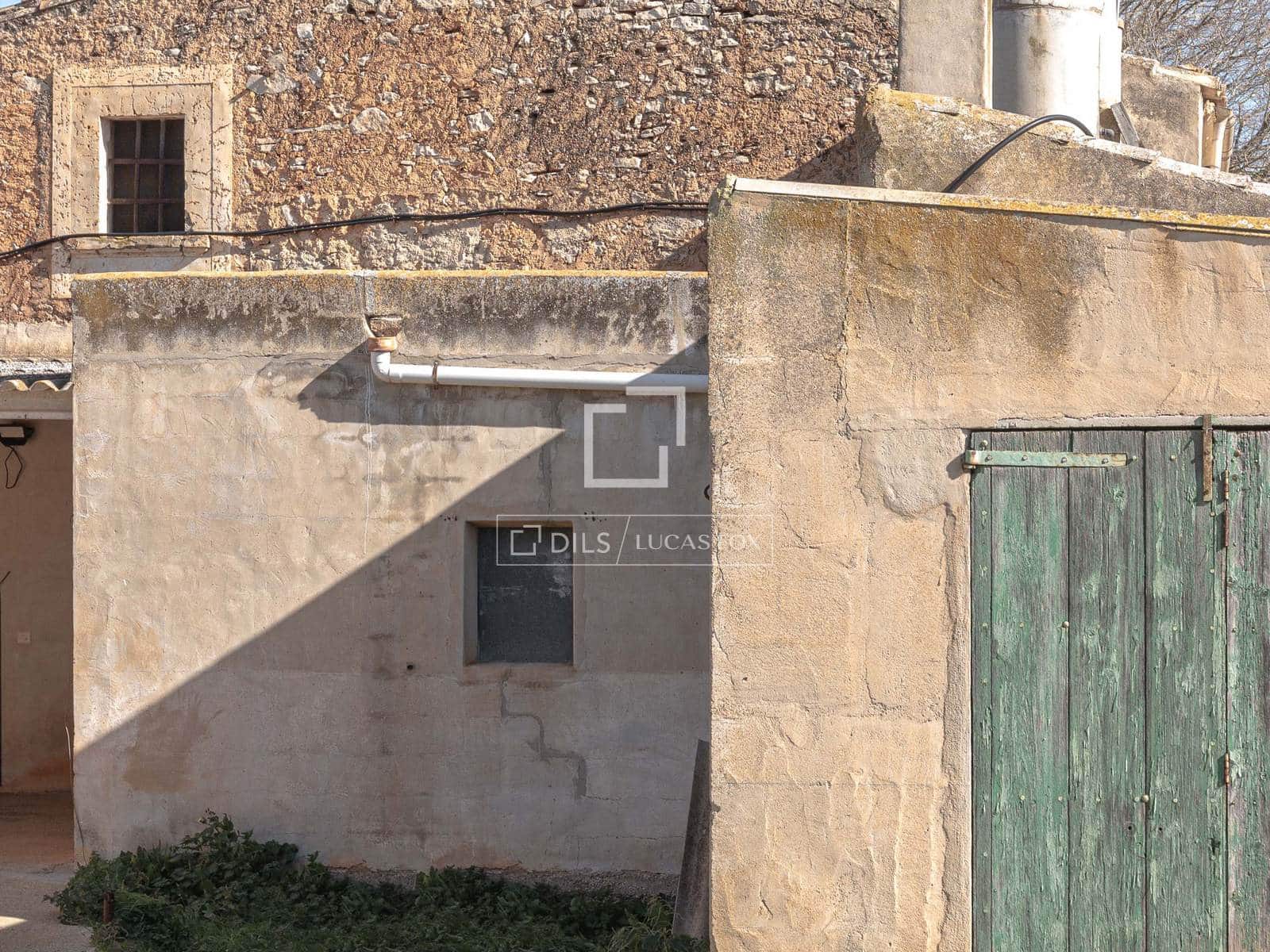 6 bedroom Finca/Country House for sale in Felanitx - € 750,000 (Ref: 9623196)