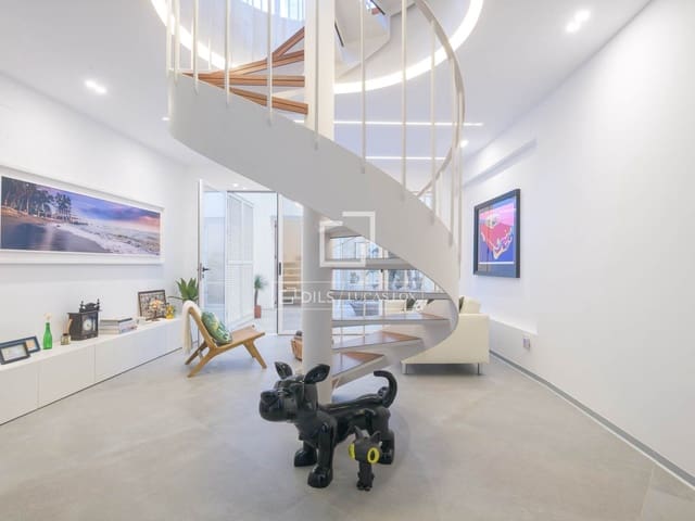 3 Zimmer Villa zu verkaufen in Málaga Stadt mit Pool - 995.000 € (Ref: 9623197)