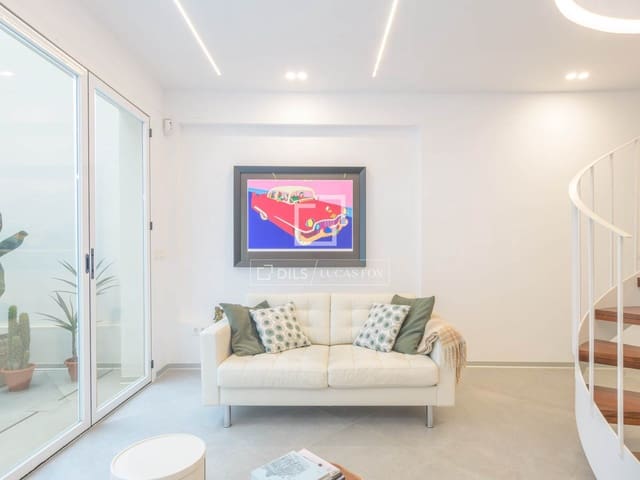 Chalet de 3 habitaciones en Centro Historico, Málaga ciudad en venta con piscina - 995.000 € (Ref: 9623197)
