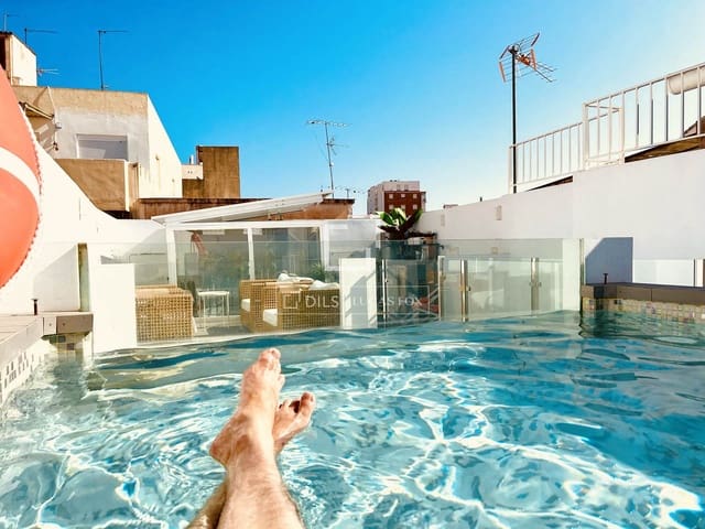 3 Zimmer Villa zu verkaufen in Málaga Stadt mit Pool - 995.000 € (Ref: 9623197)