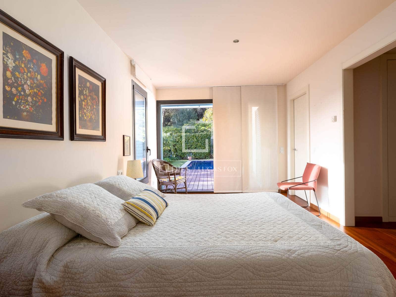 5 soverom Villa til salgs i Vallromanes med svømmebasseng garasje - € 1 095 000 (Ref: 9623198)