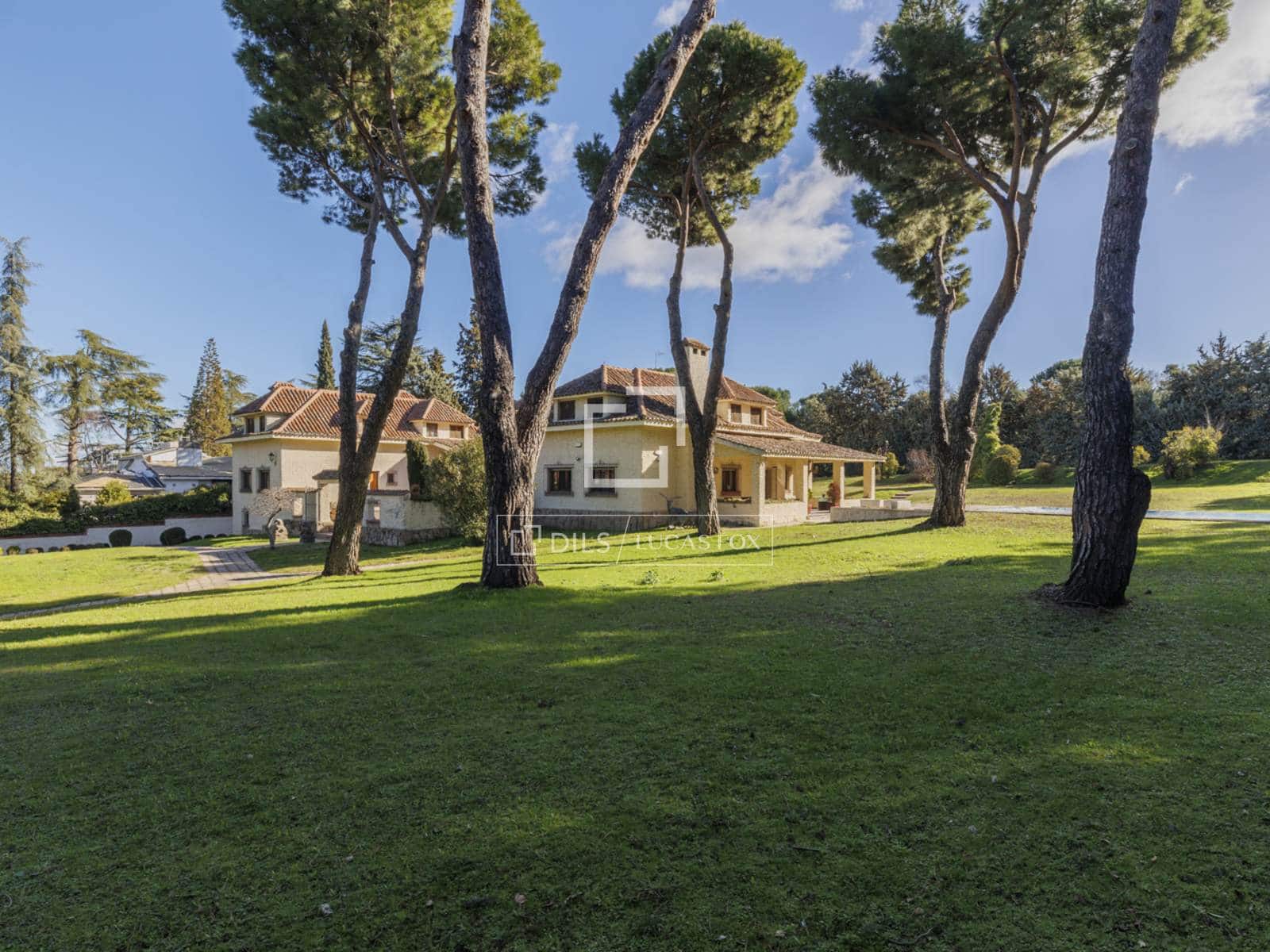 8 bedroom Villa for sale in Pozuelo de Alarcon with pool garage - € 3,500,000 (Ref: 9623199)