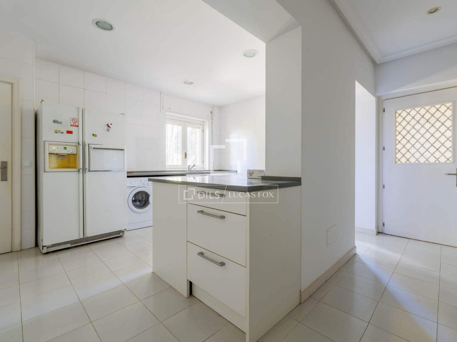 8 bedroom Villa for sale in Pozuelo de Alarcon with pool garage - € 3,500,000 (Ref: 9623199)