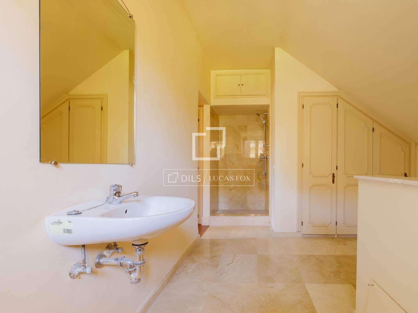 8 bedroom Villa for sale in Pozuelo de Alarcon with pool garage - € 3,500,000 (Ref: 9623199)