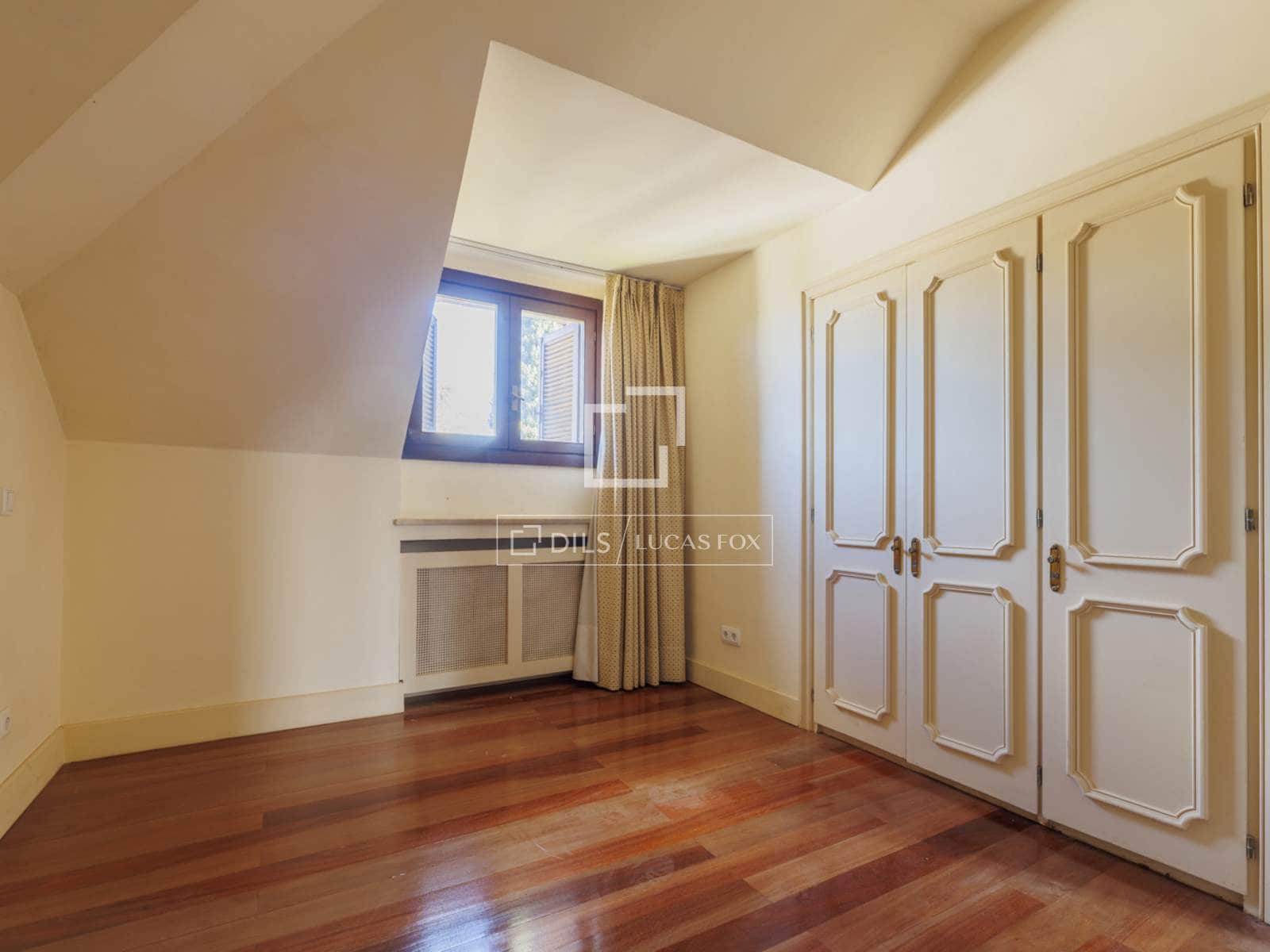 8 bedroom Villa for sale in Pozuelo de Alarcon with pool garage - € 3,500,000 (Ref: 9623199)