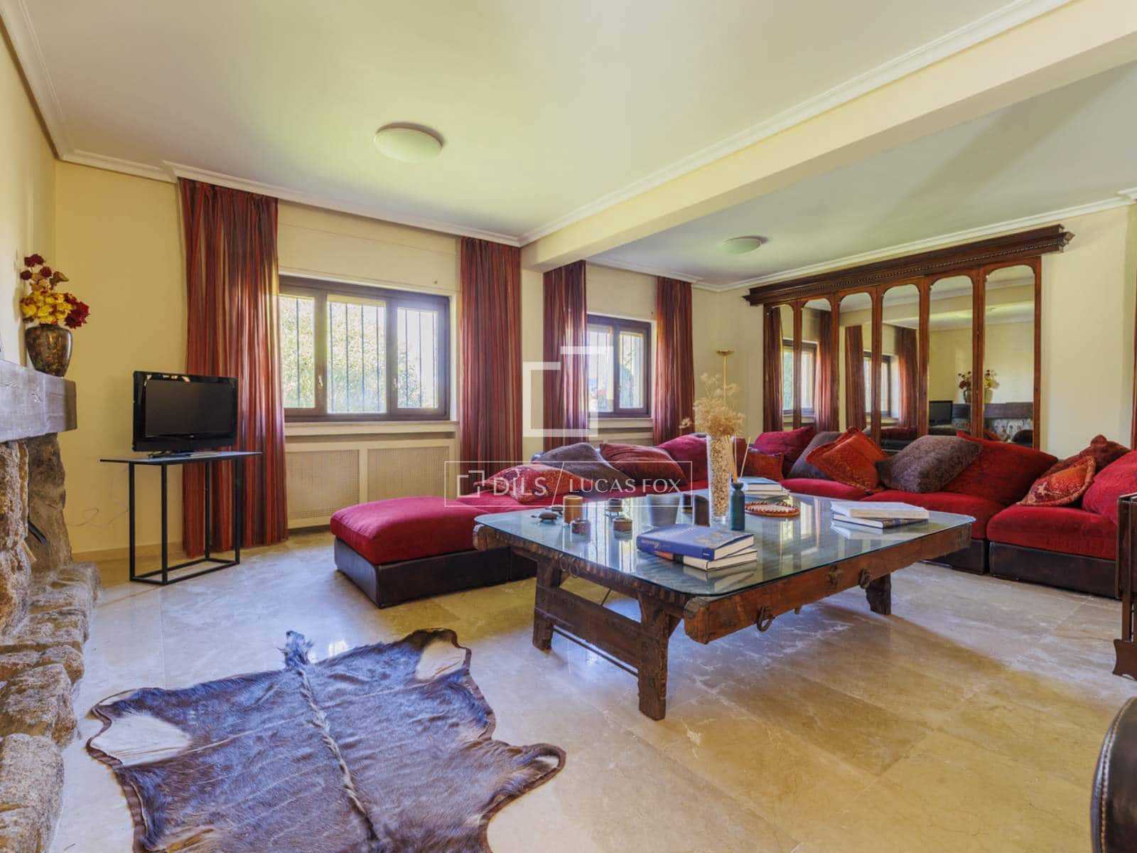 8 bedroom Villa for sale in Pozuelo de Alarcon with pool garage - € 3,500,000 (Ref: 9623199)