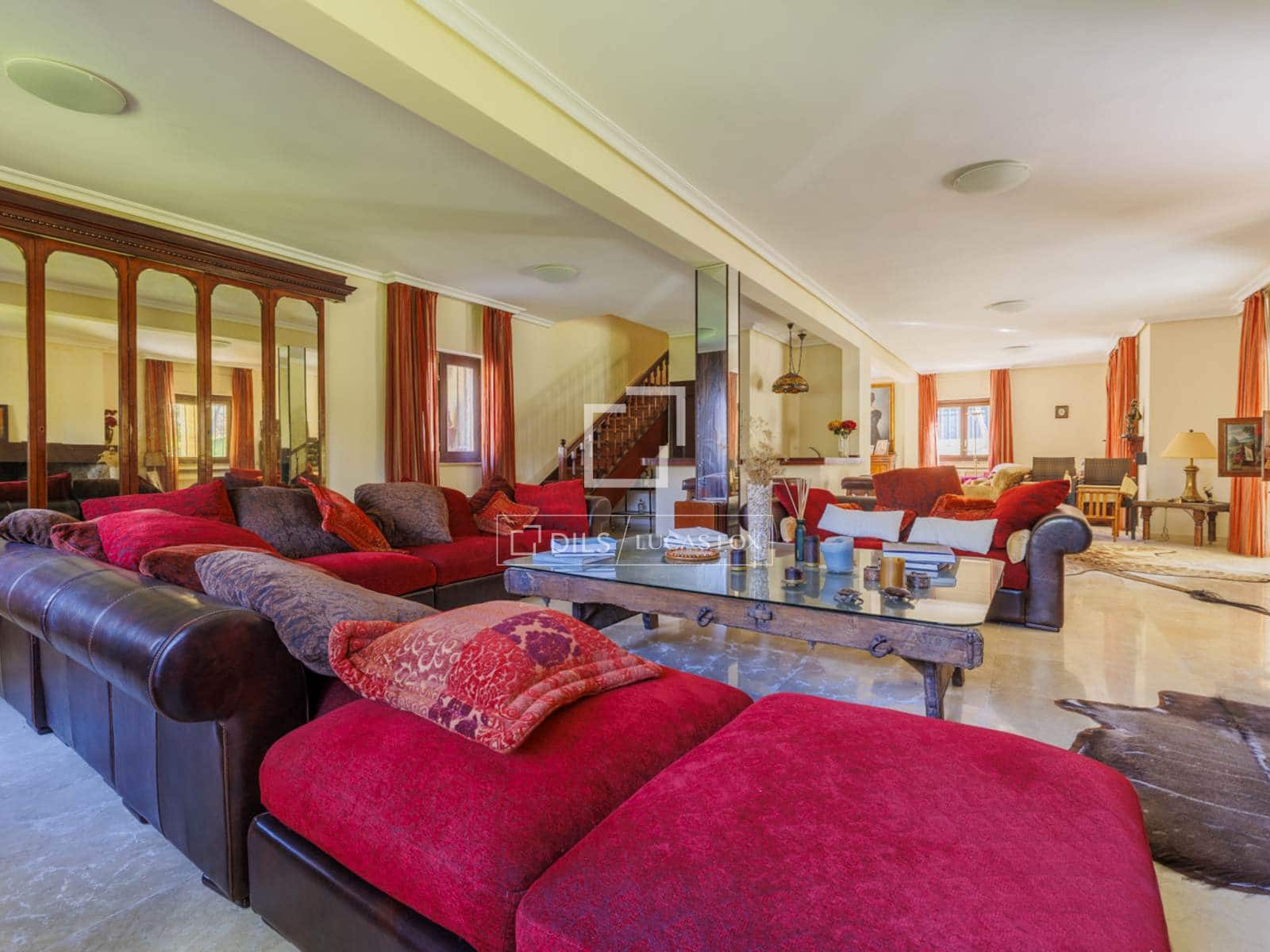 8 bedroom Villa for sale in Pozuelo de Alarcon with pool garage - € 3,500,000 (Ref: 9623199)