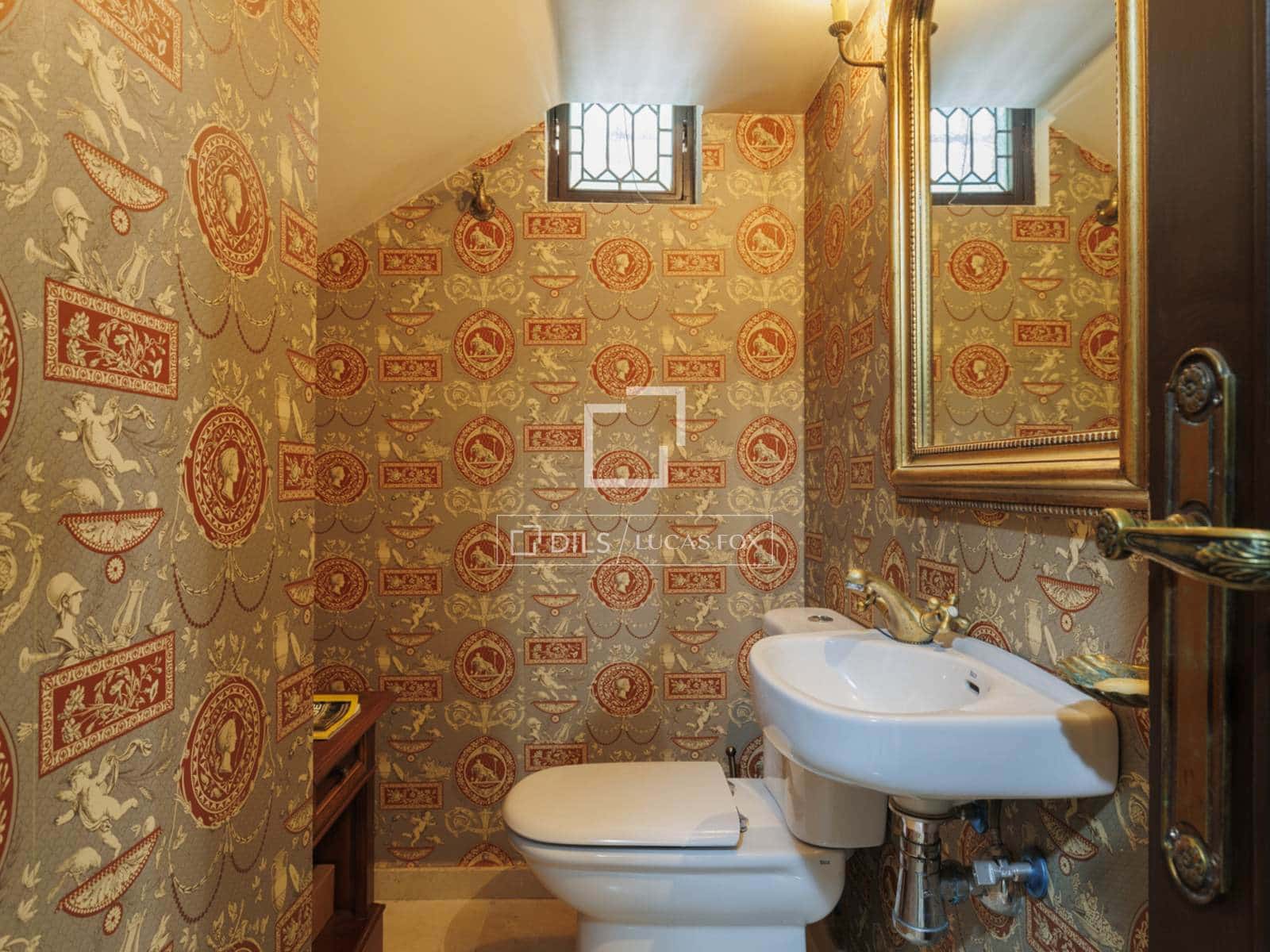 8 bedroom Villa for sale in Pozuelo de Alarcon with pool garage - € 3,500,000 (Ref: 9623199)