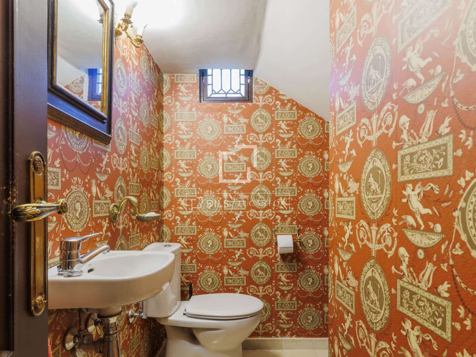 8 bedroom Villa for sale in Pozuelo de Alarcon with pool garage - € 3,500,000 (Ref: 9623199)