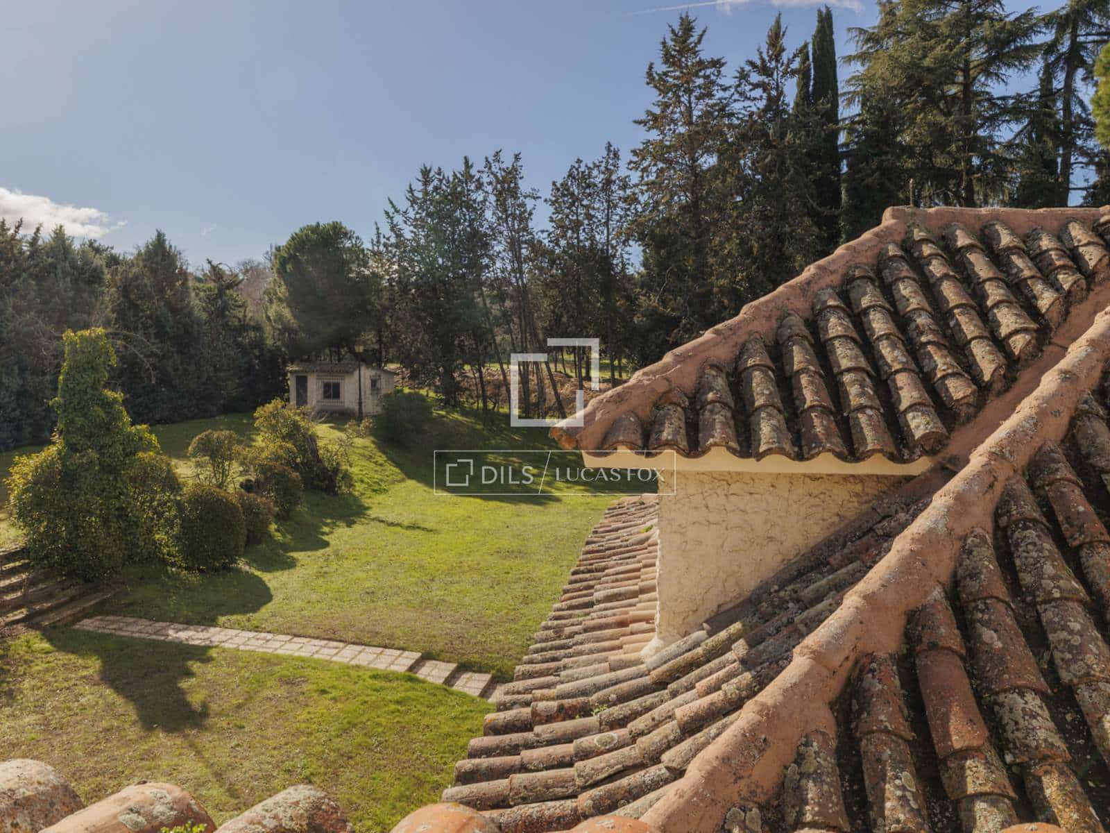 8 bedroom Villa for sale in Pozuelo de Alarcon with pool garage - € 3,500,000 (Ref: 9623199)