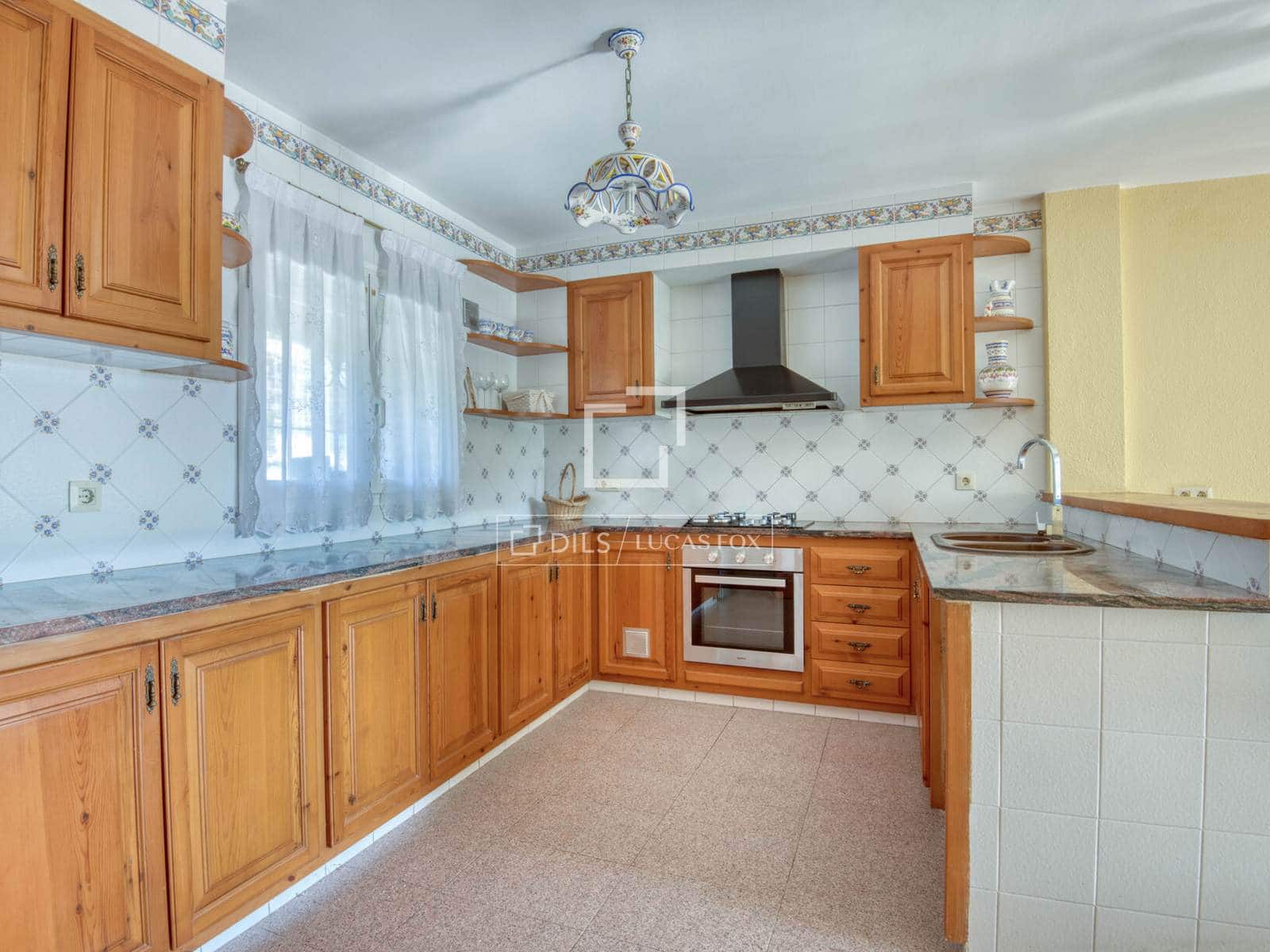 4 makuuhuone Huvila myytävänä paikassa Calonge i Sant Antoni mukana uima-altaan 
autotalli - 670 000 € (Ref: 9624039)