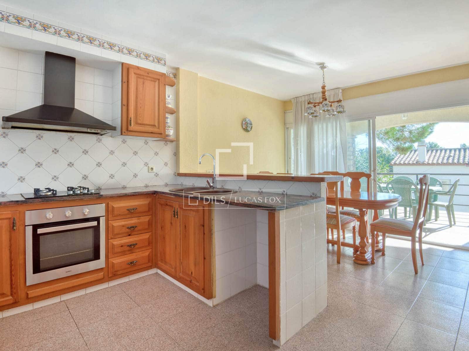 4 makuuhuone Huvila myytävänä paikassa Calonge i Sant Antoni mukana uima-altaan 
autotalli - 670 000 € (Ref: 9624039)