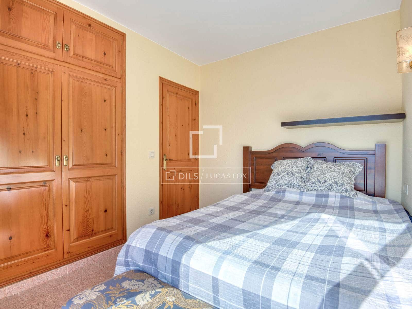 4 makuuhuone Huvila myytävänä paikassa Calonge i Sant Antoni mukana uima-altaan 
autotalli - 670 000 € (Ref: 9624039)