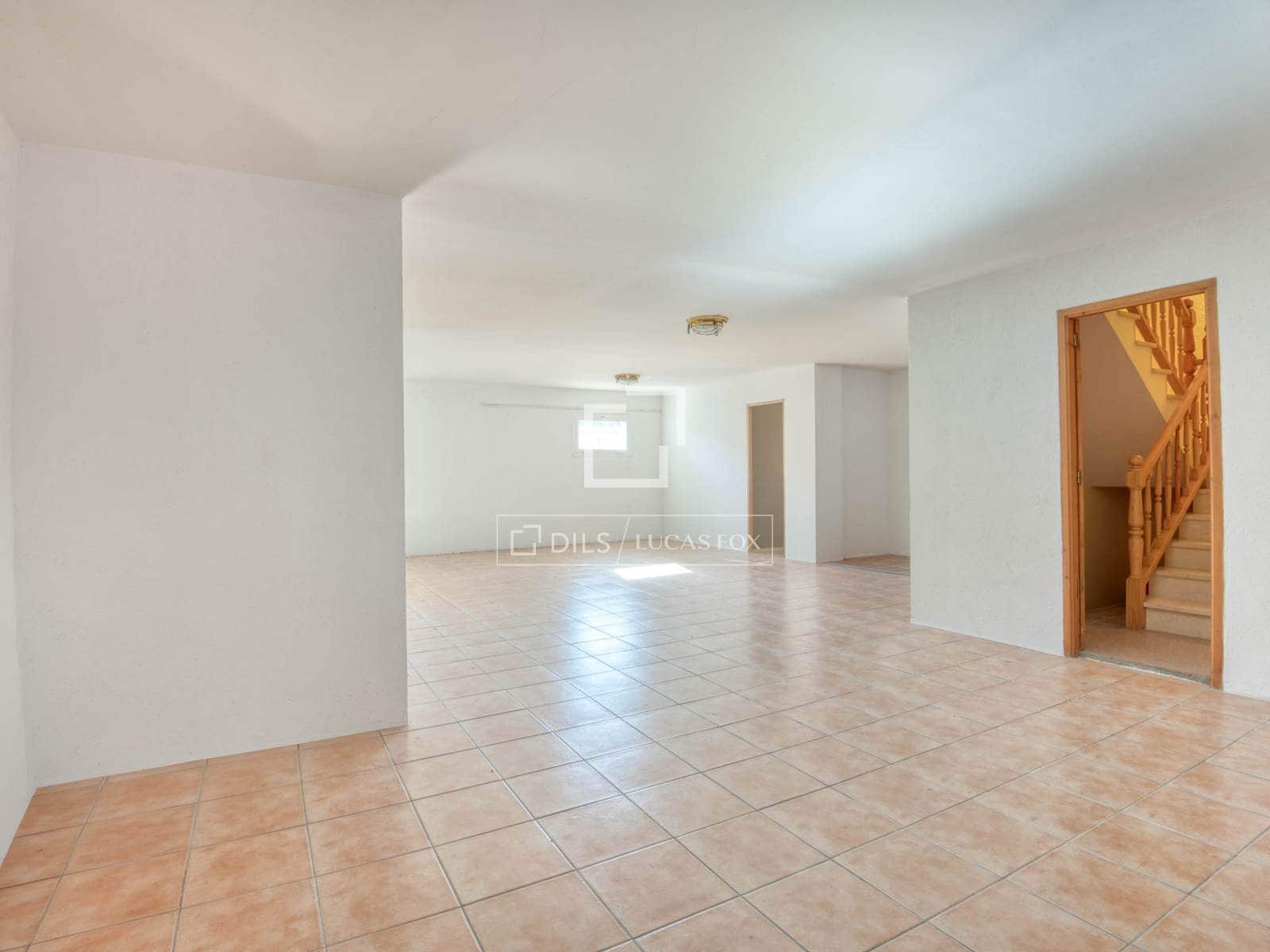 4 makuuhuone Huvila myytävänä paikassa Calonge i Sant Antoni mukana uima-altaan 
autotalli - 670 000 € (Ref: 9624039)