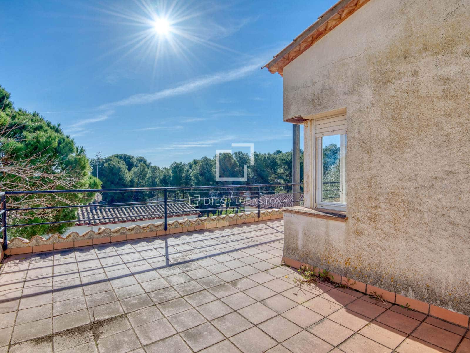 4 makuuhuone Huvila myytävänä paikassa Calonge i Sant Antoni mukana uima-altaan 
autotalli - 670 000 € (Ref: 9624039)