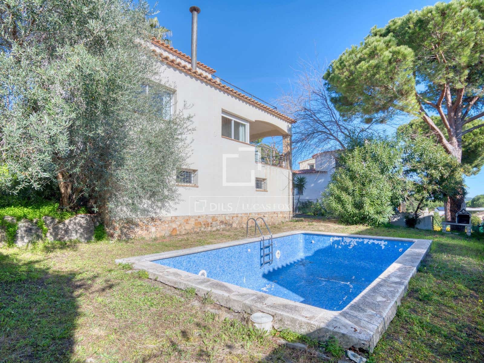 4 makuuhuone Huvila myytävänä paikassa Calonge i Sant Antoni mukana uima-altaan 
autotalli - 670 000 € (Ref: 9624039)