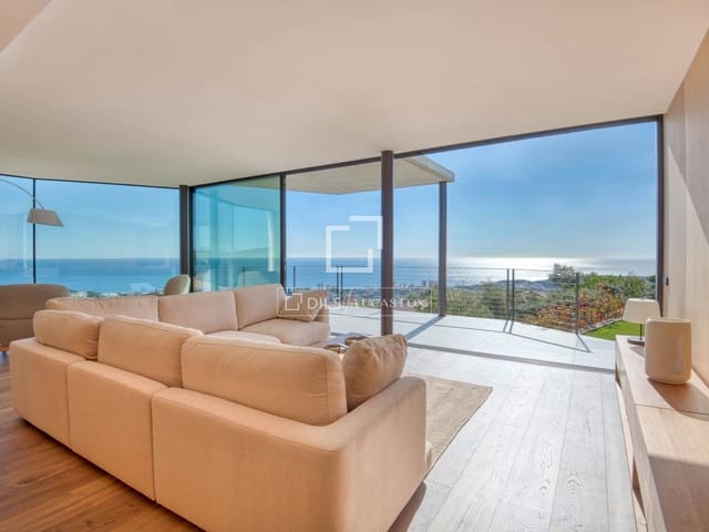 5 soverom Villa til salgs i Platja d'Aro, Castell-Platja d'Aro med svømmebasseng garasje - € 2 200 000 (Ref: 9624040)