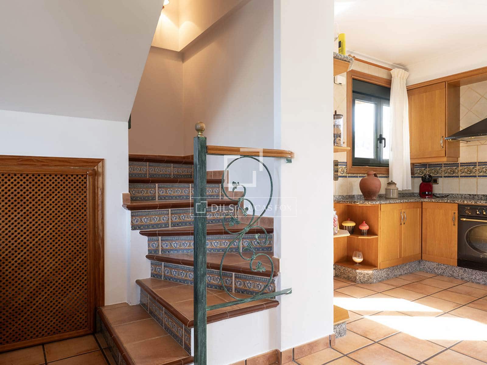 6 soverom Villa til salgs i Vigo med garasje - € 550 000 (Ref: 9624042)