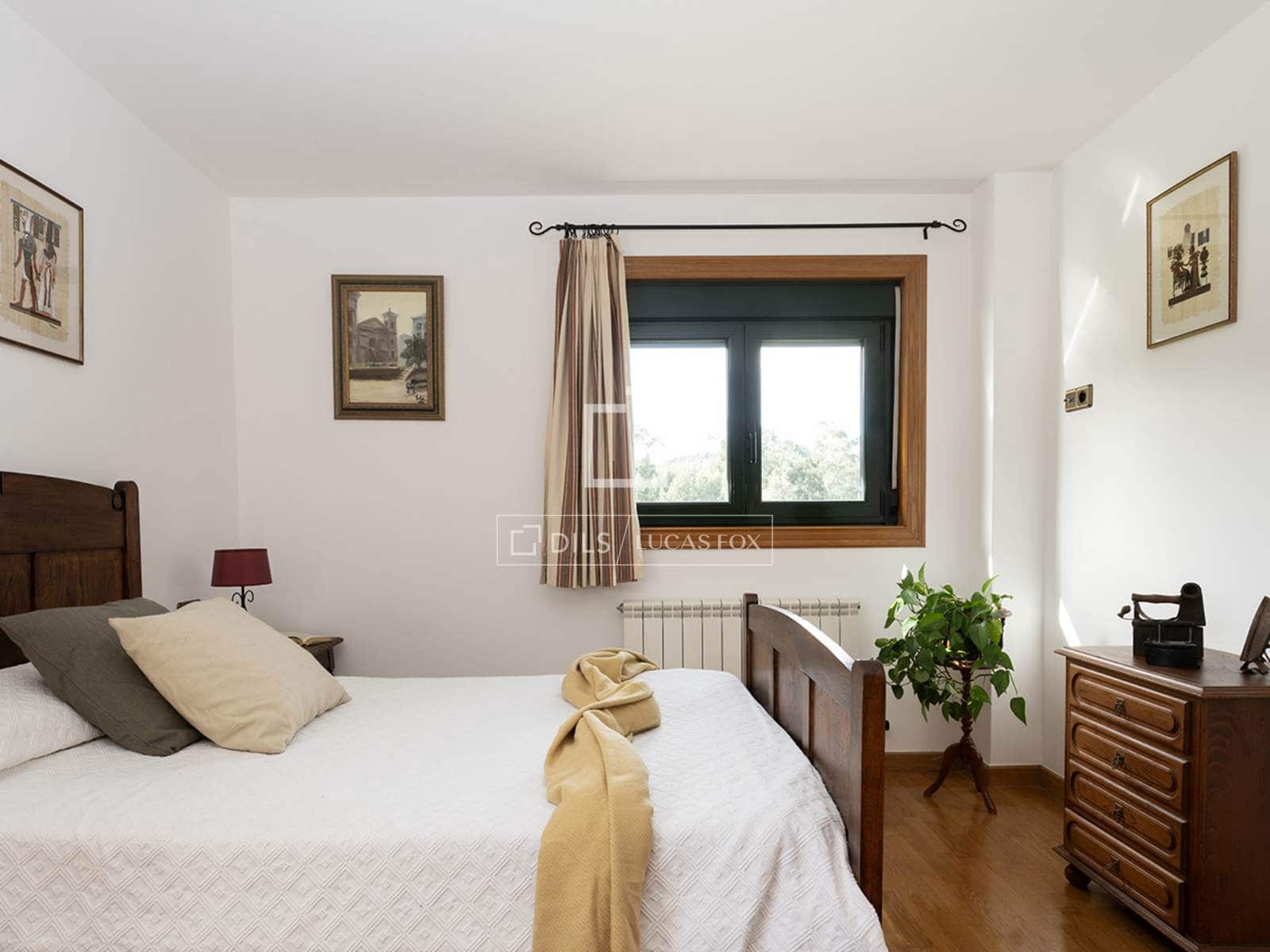 6 soverom Villa til salgs i Vigo med garasje - € 550 000 (Ref: 9624042)