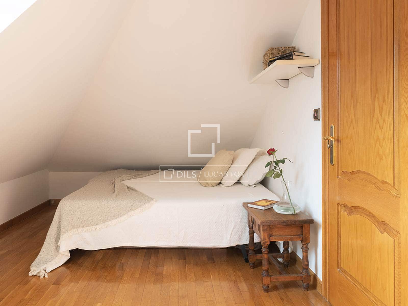 6 soverom Villa til salgs i Vigo med garasje - € 550 000 (Ref: 9624042)