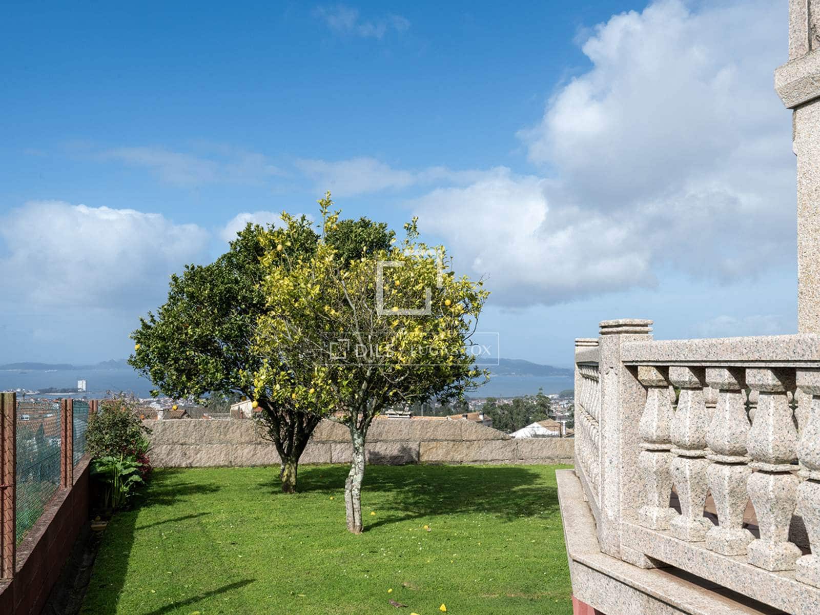 6 soverom Villa til salgs i Vigo med garasje - € 550 000 (Ref: 9624042)