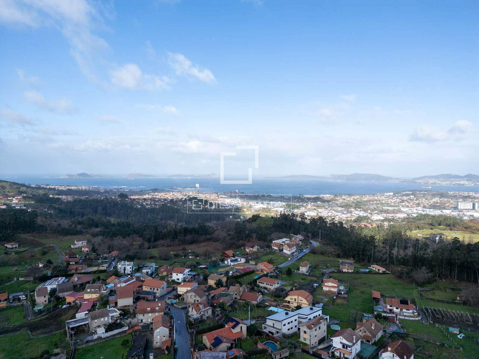6 bedroom Villa for sale in Vigo with garage - € 550,000 (Ref: 9624042)