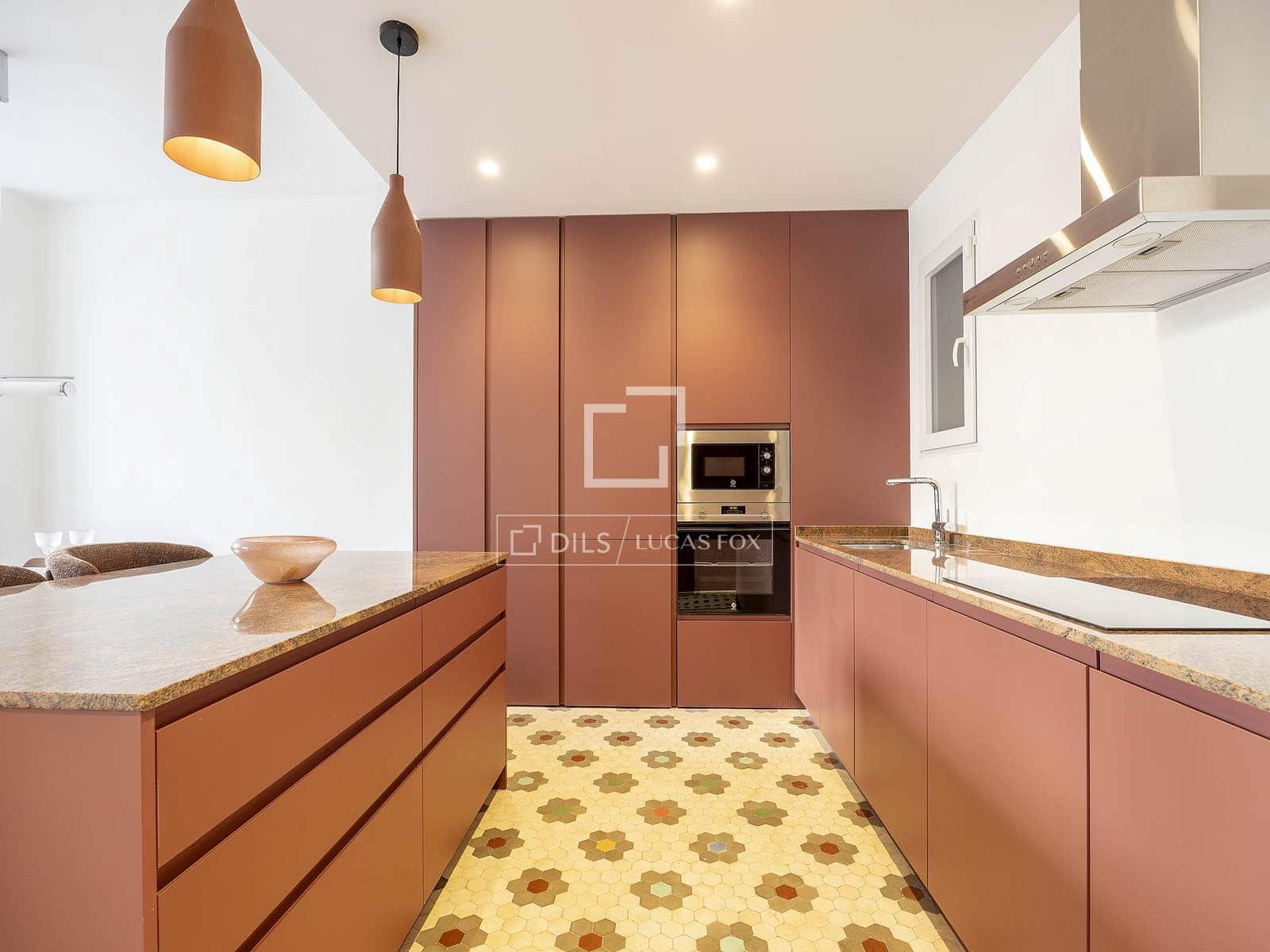 4 bedroom Apartment for sale in Valencia city - € 1,480,000 (Ref: 9624137)