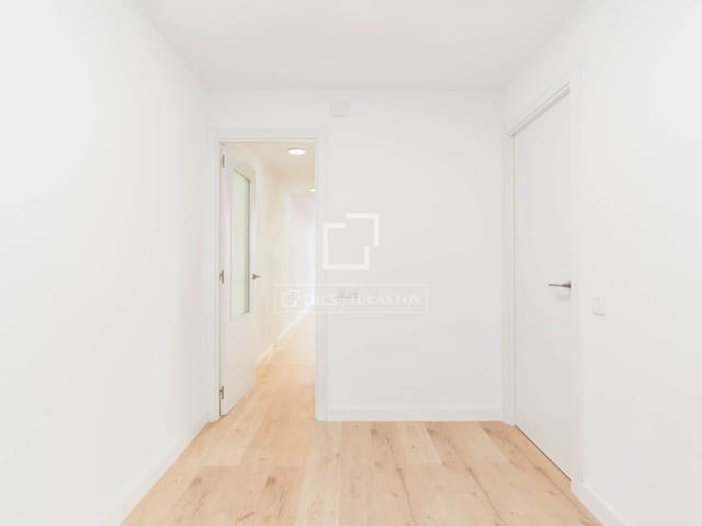 3 soverom Leilighet til salgs i Barcelona by med garasje - € 535 000 (Ref: 9624215)