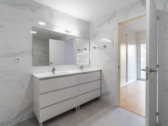 3 soverom Leilighet til salgs i Barcelona by med garasje - € 535 000 (Ref: 9624215)