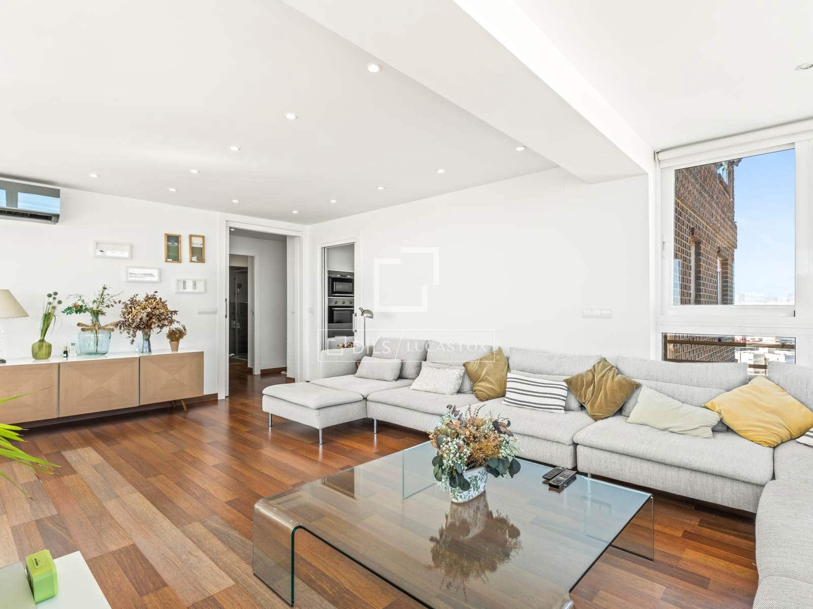 4 makuuhuone Huoneisto myytävänä paikassa Alicante kaupunki mukana 
autotalli - 785 000 € (Ref: 9626088)