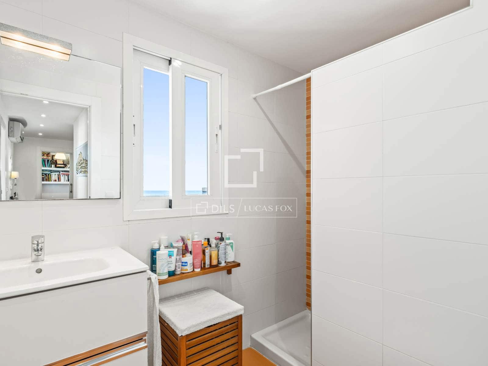 4 makuuhuone Huoneisto myytävänä paikassa Alicante kaupunki mukana 
autotalli - 785 000 € (Ref: 9626088)