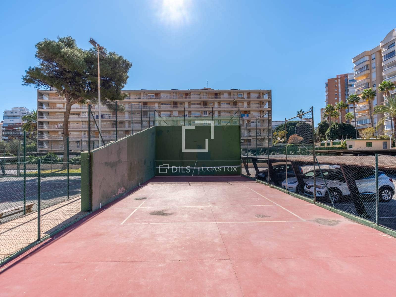 4 makuuhuone Huoneisto myytävänä paikassa Alicante kaupunki mukana 
autotalli - 785 000 € (Ref: 9626088)