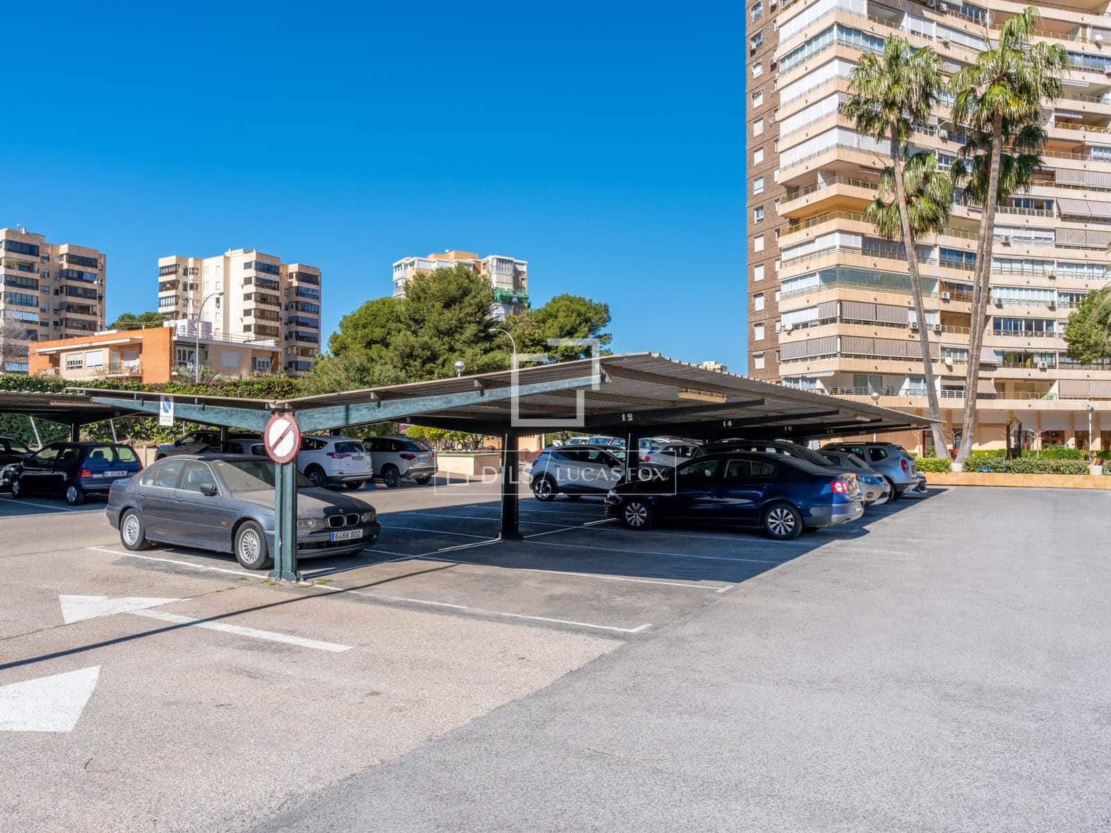 4 makuuhuone Huoneisto myytävänä paikassa Alicante kaupunki mukana 
autotalli - 785 000 € (Ref: 9626088)