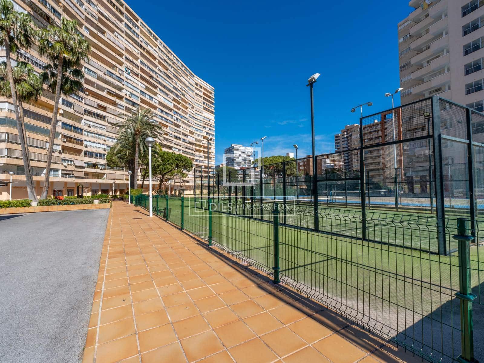 4 makuuhuone Huoneisto myytävänä paikassa Alicante kaupunki mukana 
autotalli - 785 000 € (Ref: 9626088)