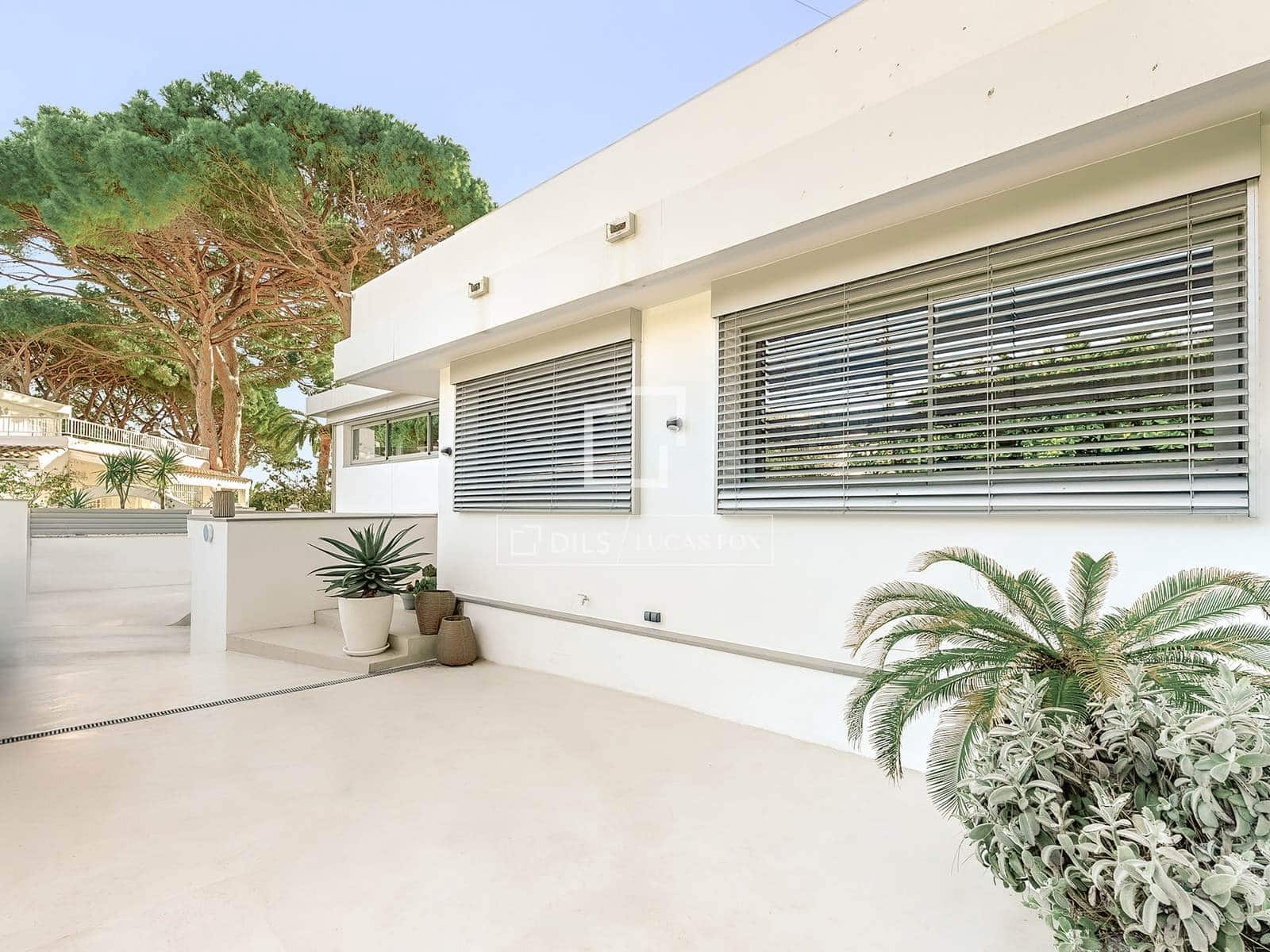 4 sypialnia Willa na sprzedaż w Cambrils z basenem garażem - 2 200 000 € (Ref: 9626295)