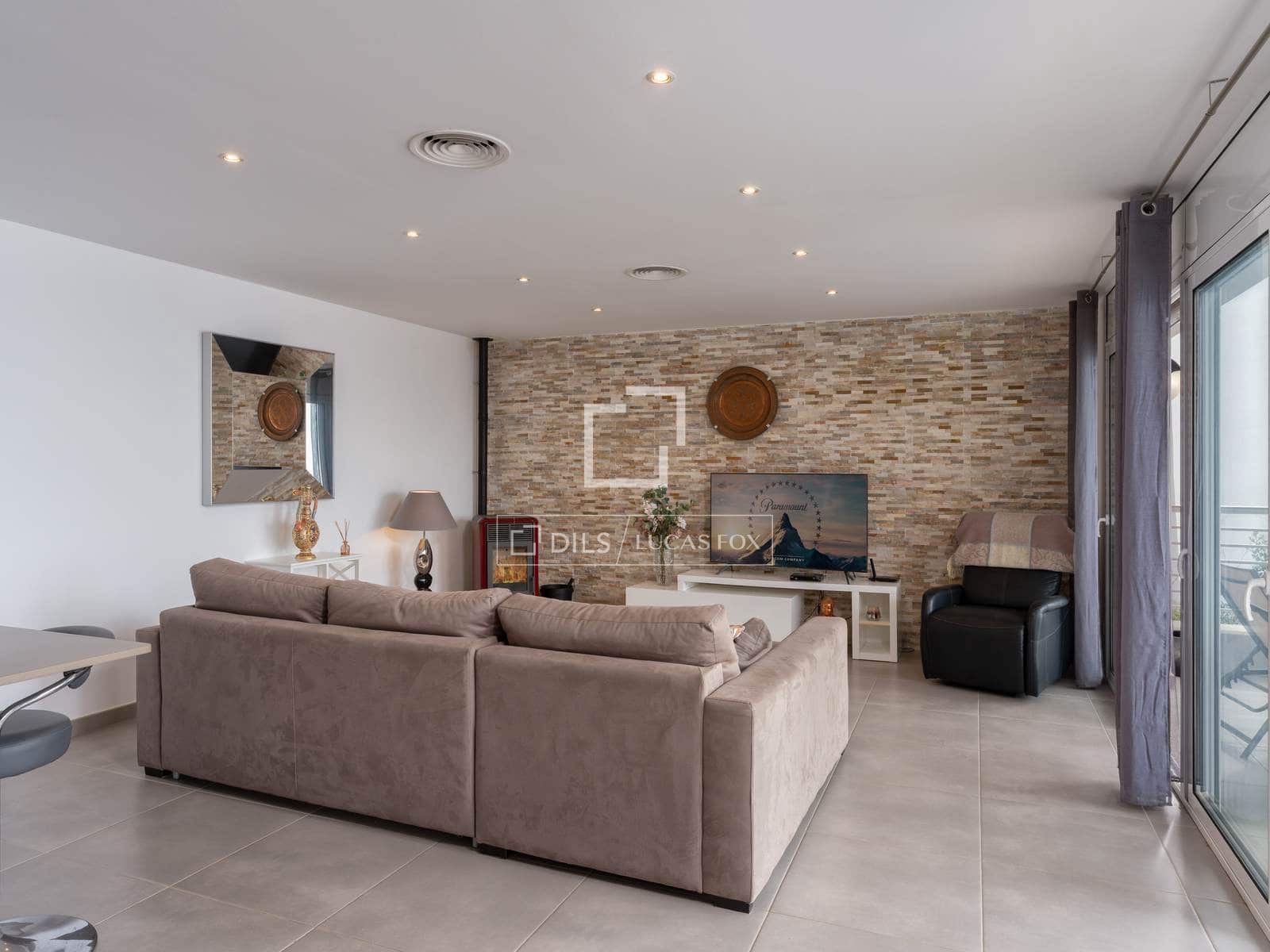 3 makuuhuone Huvila myytävänä paikassa Roses mukana uima-altaan 
autotalli - 1 950 000 € (Ref: 9626506)