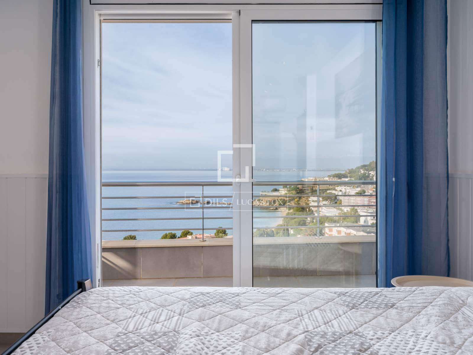 3 makuuhuone Huvila myytävänä paikassa Roses mukana uima-altaan 
autotalli - 1 950 000 € (Ref: 9626506)