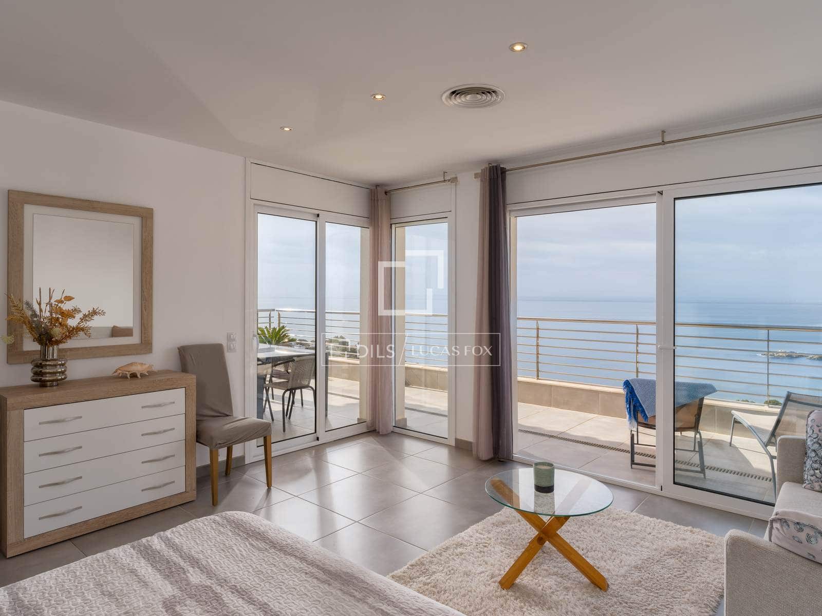 3 makuuhuone Huvila myytävänä paikassa Roses mukana uima-altaan 
autotalli - 1 950 000 € (Ref: 9626506)