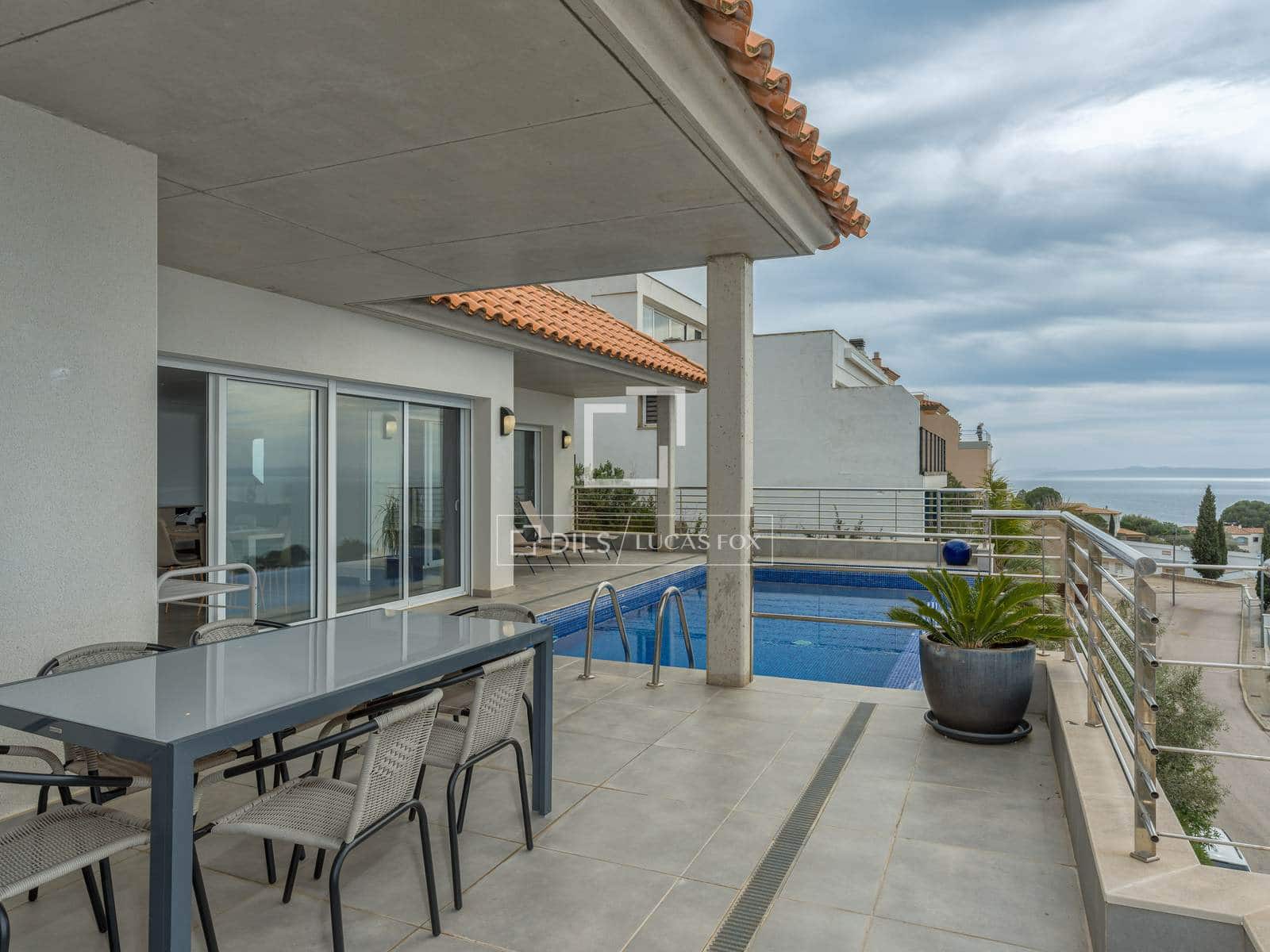 3 makuuhuone Huvila myytävänä paikassa Roses mukana uima-altaan 
autotalli - 1 950 000 € (Ref: 9626506)