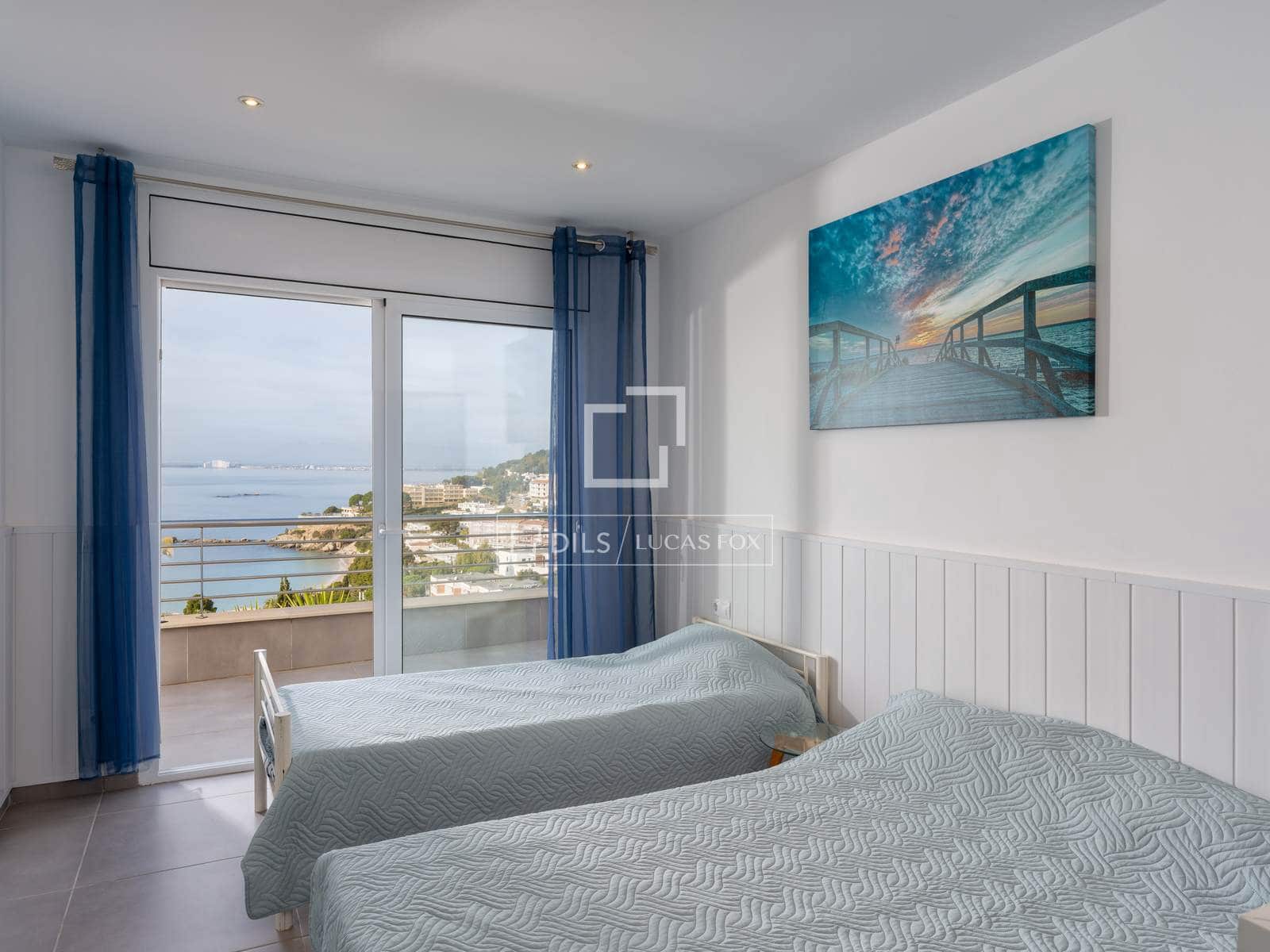 3 makuuhuone Huvila myytävänä paikassa Roses mukana uima-altaan 
autotalli - 1 950 000 € (Ref: 9626506)