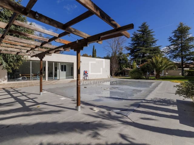 7 chambre Villa/Maison à vendre à Boadilla del Monte avec piscine garage - 3 099 000 € (Ref: 9626508)