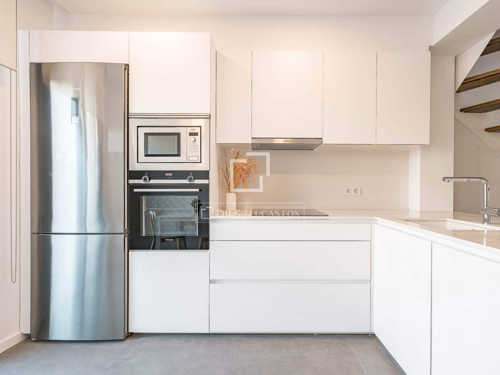 Ático de 3 habitaciones en Barcelona ciudad en venta con piscina garaje - 1.350.000 € (Ref: 9626827)