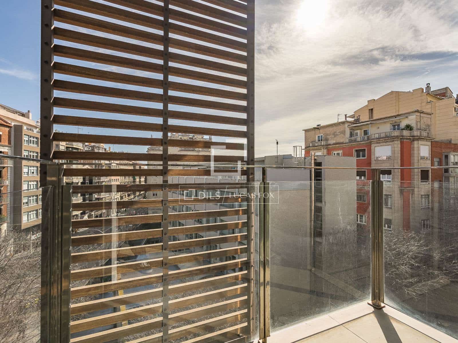 Ático de 3 habitaciones en Barcelona ciudad en venta con piscina garaje - 1.350.000 € (Ref: 9626827)